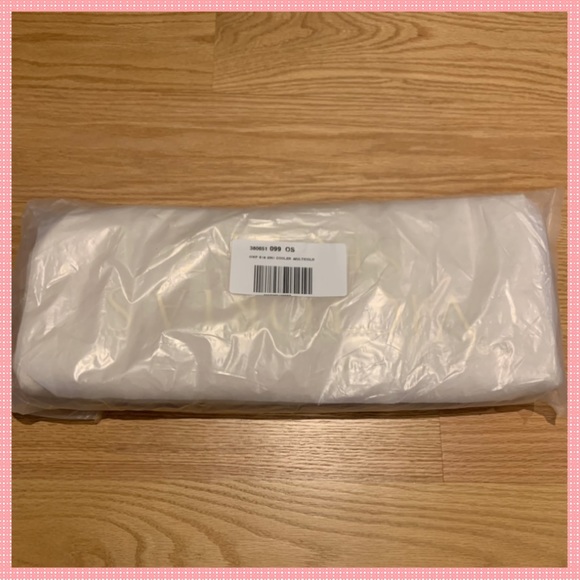 NWT Victoria Secret tote with insulated cooler! - Picture 12 of 12